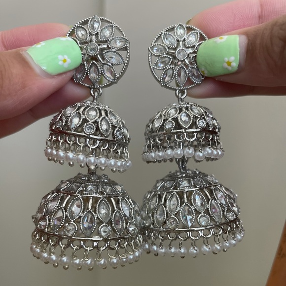 Jewelry - Silver Indian/Pakistani/Desi Jhumka Earrings